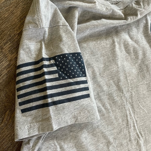 Grunt Style “This We’ll Defend” t-shirt - Picture 5 of 7